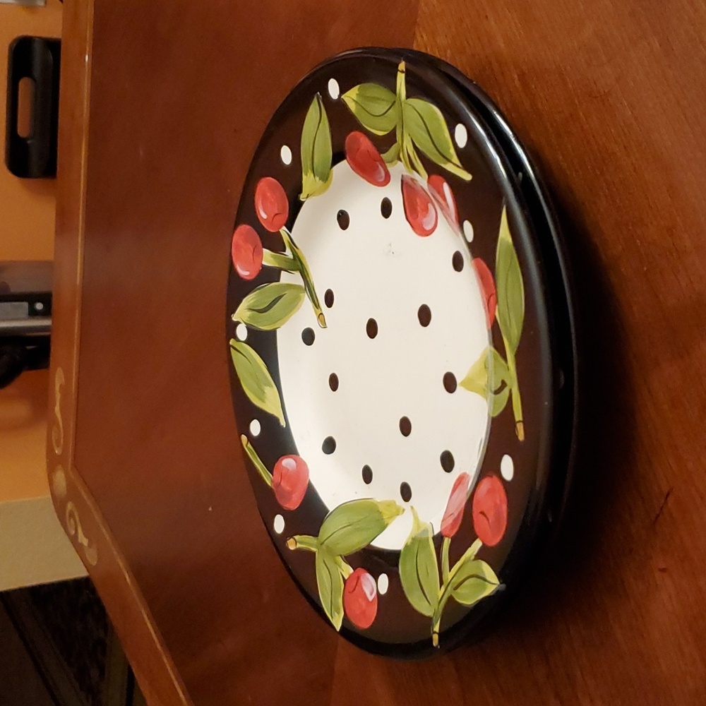 Boulevard  Hand painted Dinner Plates by Tabletops  A set of 2 - Picture 4 of 5